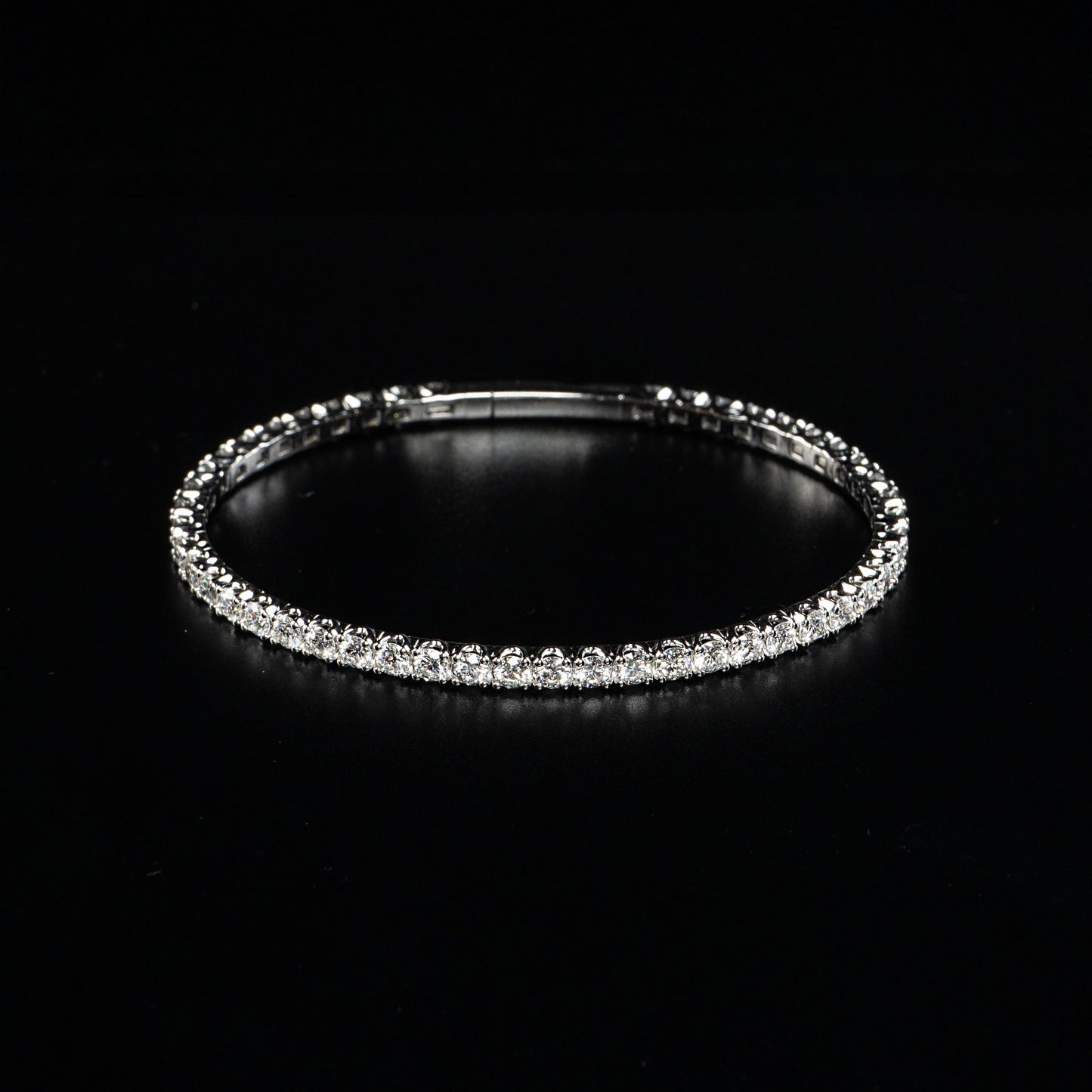 14k White Gold Lab Grown Diamond Bangle Bracelet